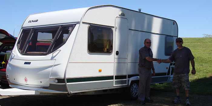 2003 Lunar Chateau 470